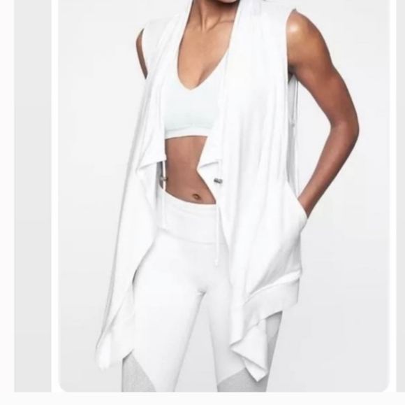 Athleta Mindset Vest white size xs - EUC - Picture 2 of 3